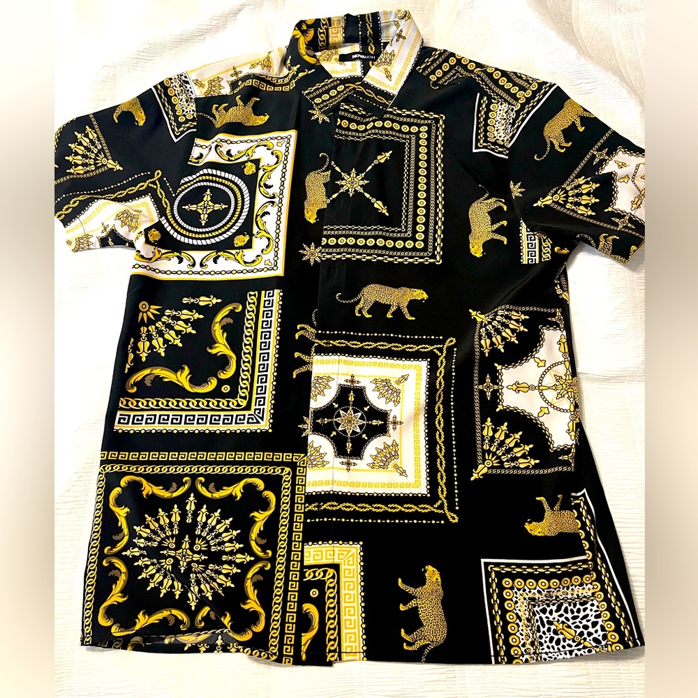 Kingdom Short Sleeve Woven Top - Black/Gold/ Large